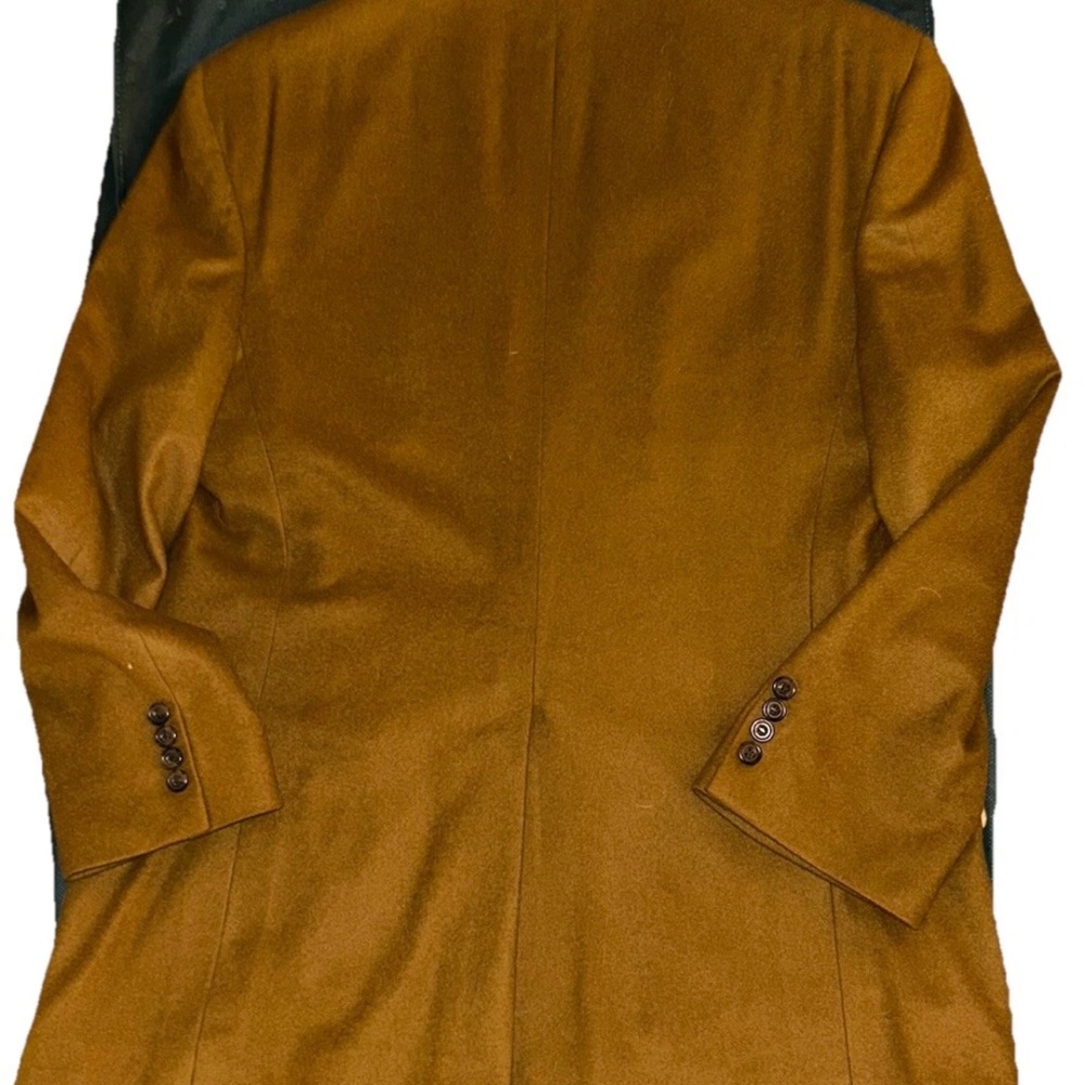 Elegant Tan Men's Blazer - Picture 9 of 13